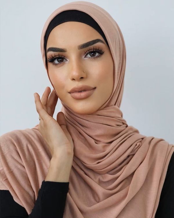 Premium Dubai Jersey Hijab – Soft, Stretchy, Non-Slip & Breathable for Modest Fashion