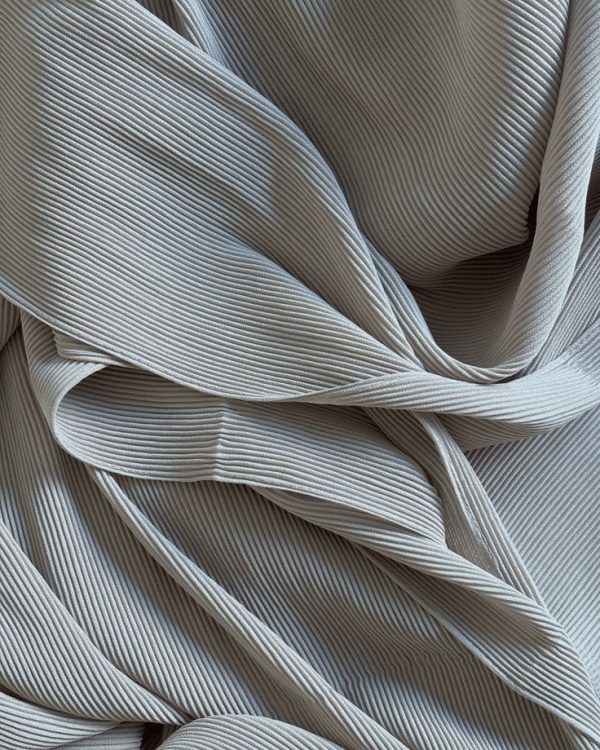 A beautifully pleated chiffon hijab in sugar crush tones, featuring soft, lightweight fabric for a stylish and comfortable drape. Perfect for casual, work, and special occasions.